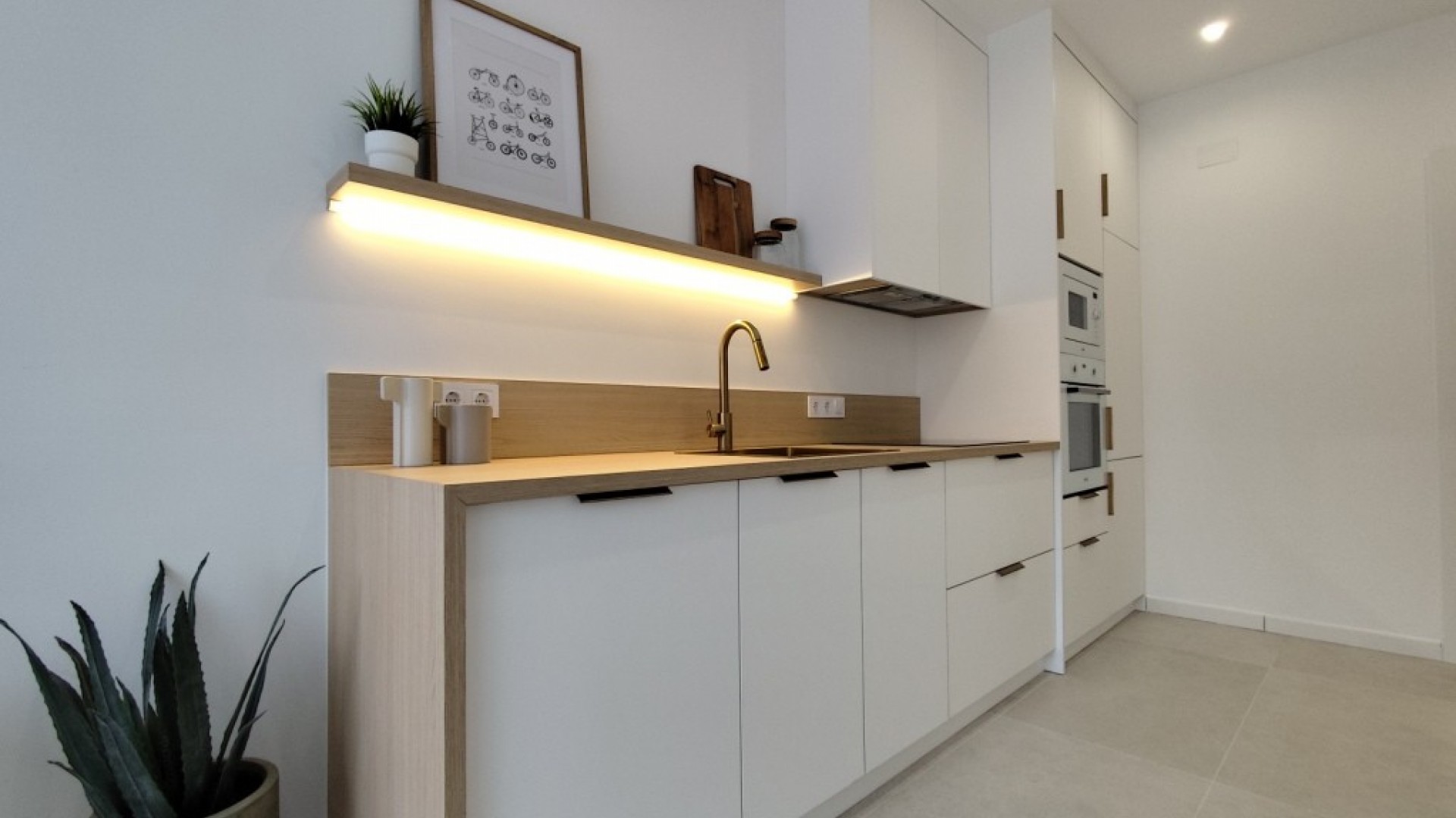 Återförsäljning - Radhus -
La Siesta