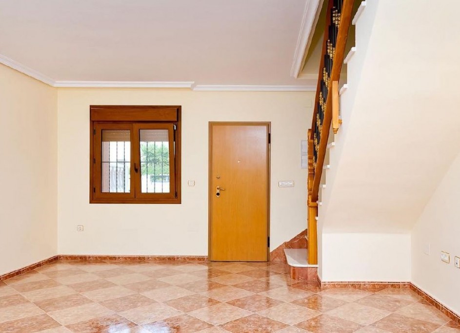 Återförsäljning - Radhus -
Los Altos