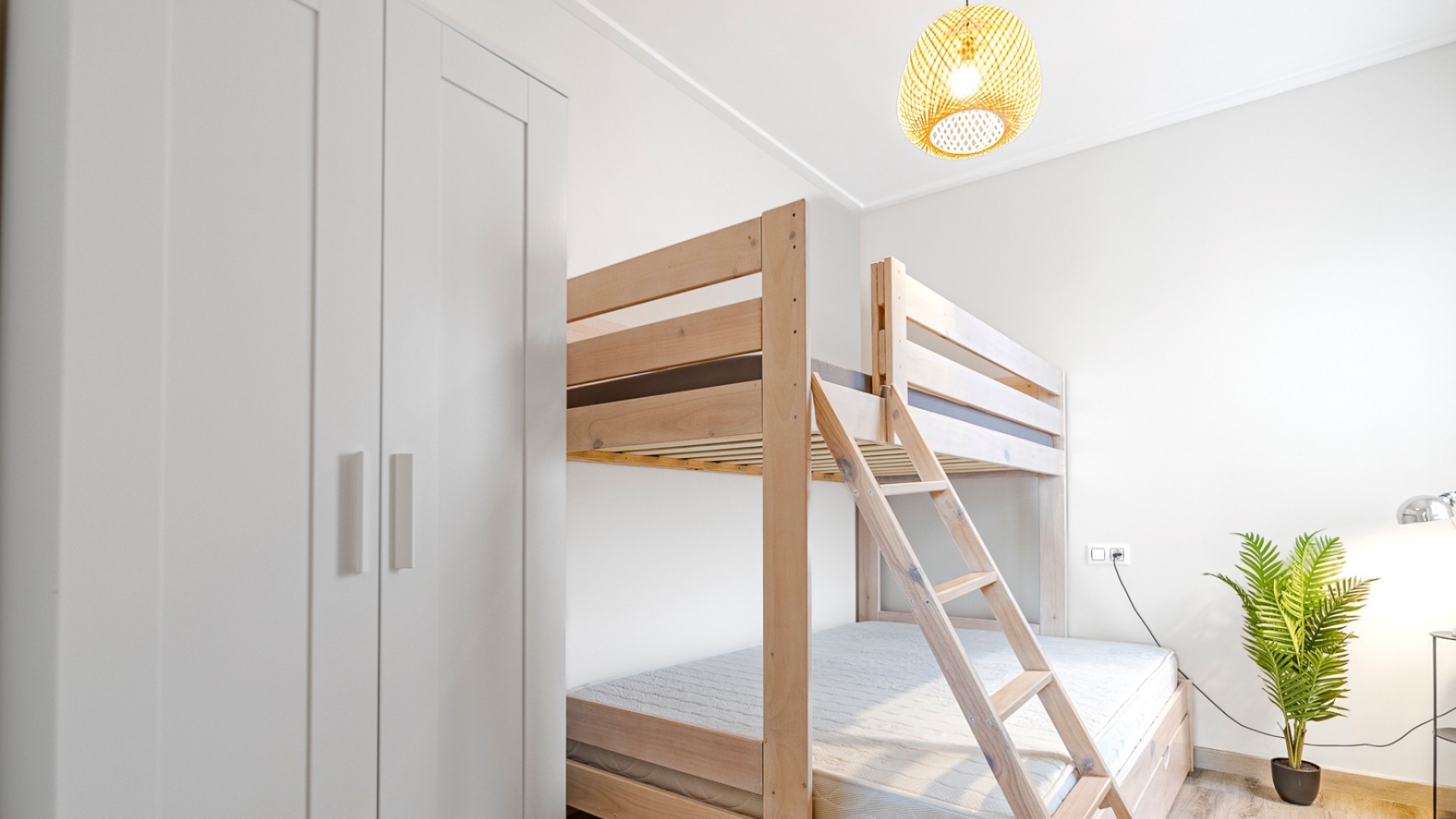 Återförsäljning - Radhus -
Los Balcones - Los Altos del Edén - Los Balcones