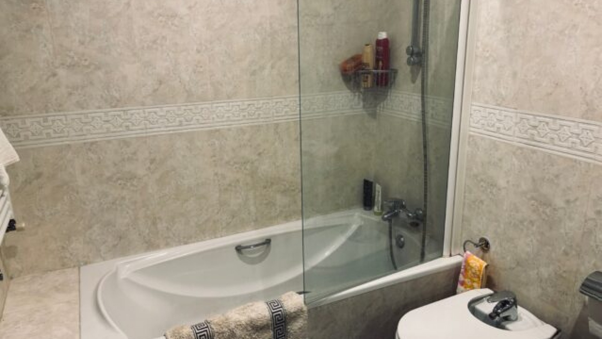 Återförsäljning - Radhus -
Monóvar