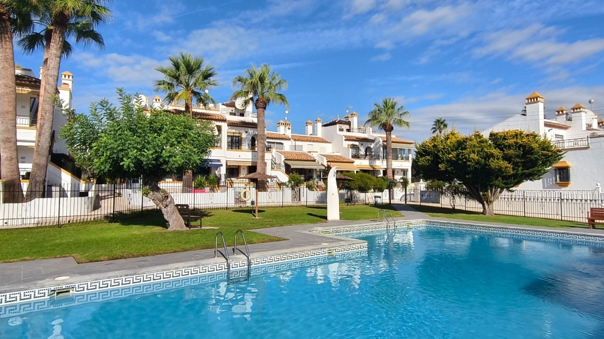 Återförsäljning - Radhus -
Orihuela Costa - Villamartín