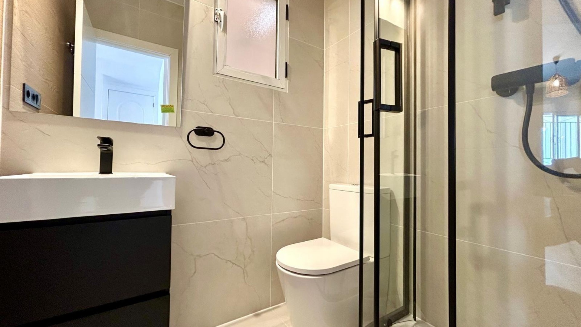 Återförsäljning - Radhus -
Orihuela - Urbanización Perla del Mar