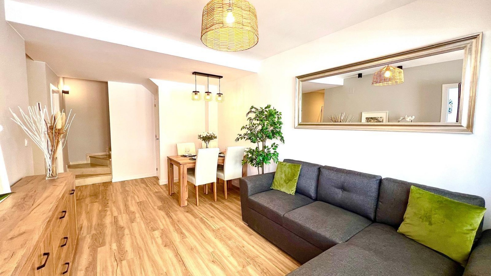 Återförsäljning - Radhus -
Orihuela - Urbanización Perla del Mar