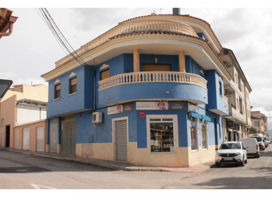 Återförsäljning - Radhus -
Pinoso - Pinoso Alicante