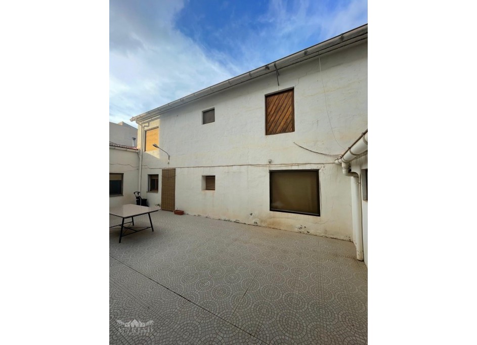 Återförsäljning - Radhus -
Pinoso - Pinoso Alicante