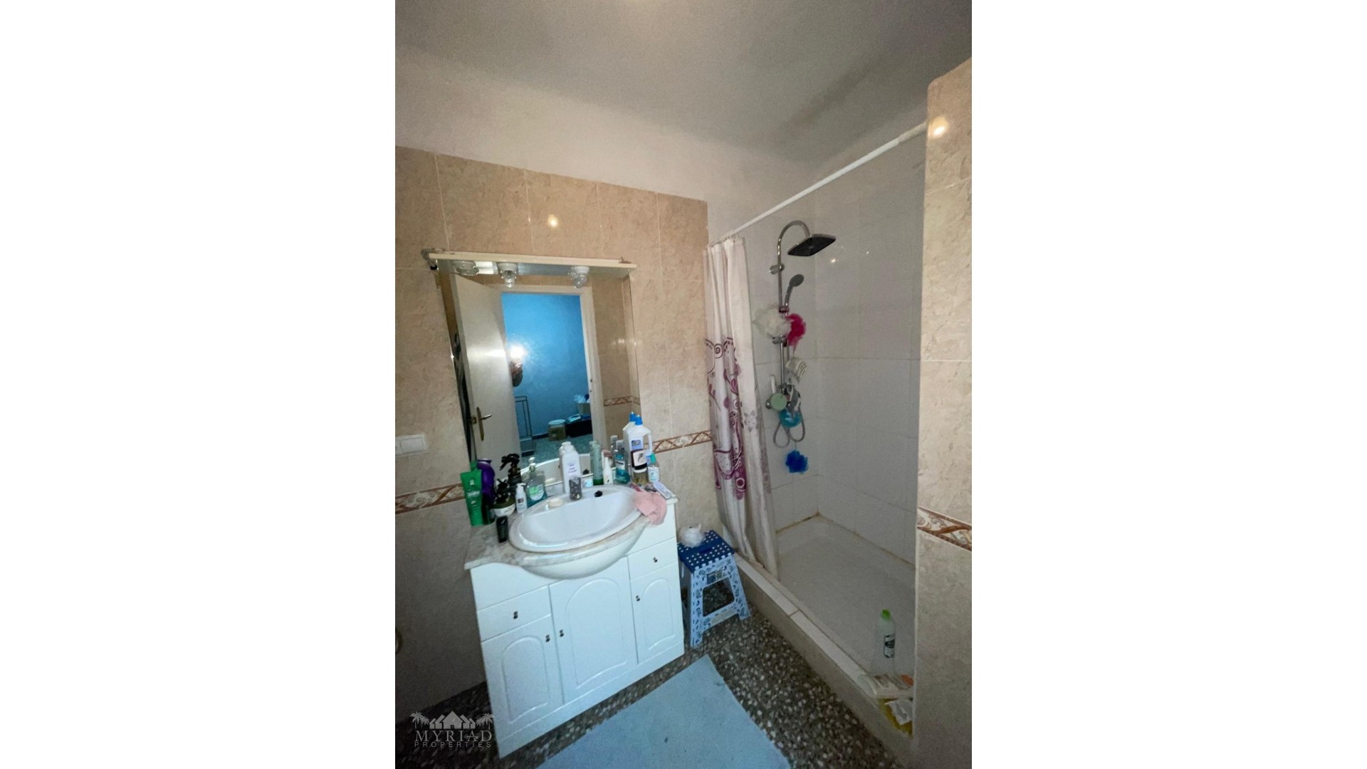 Återförsäljning - Radhus -
Pinoso - Pinoso Alicante