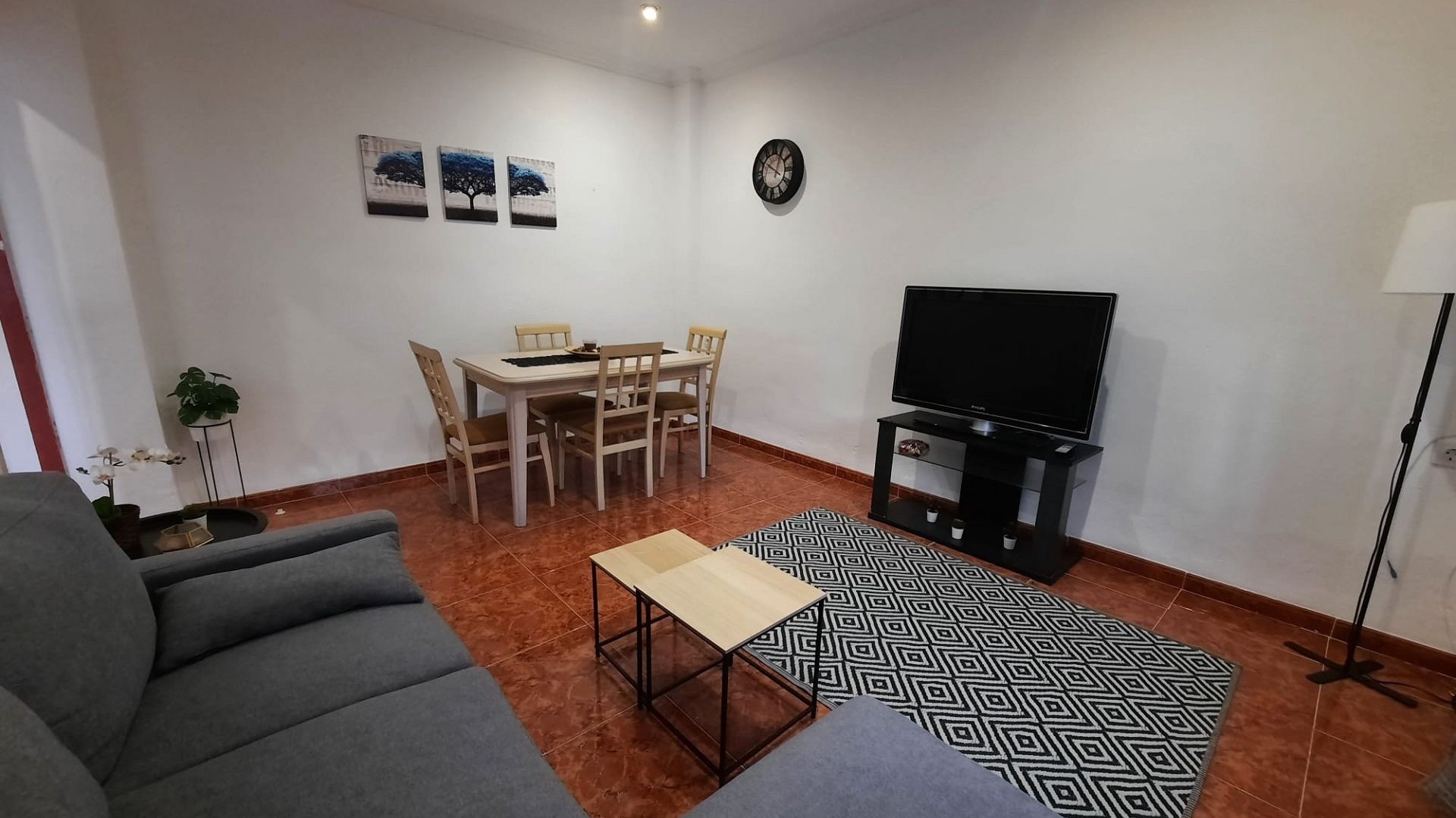 Återförsäljning - Radhus -
Salinas