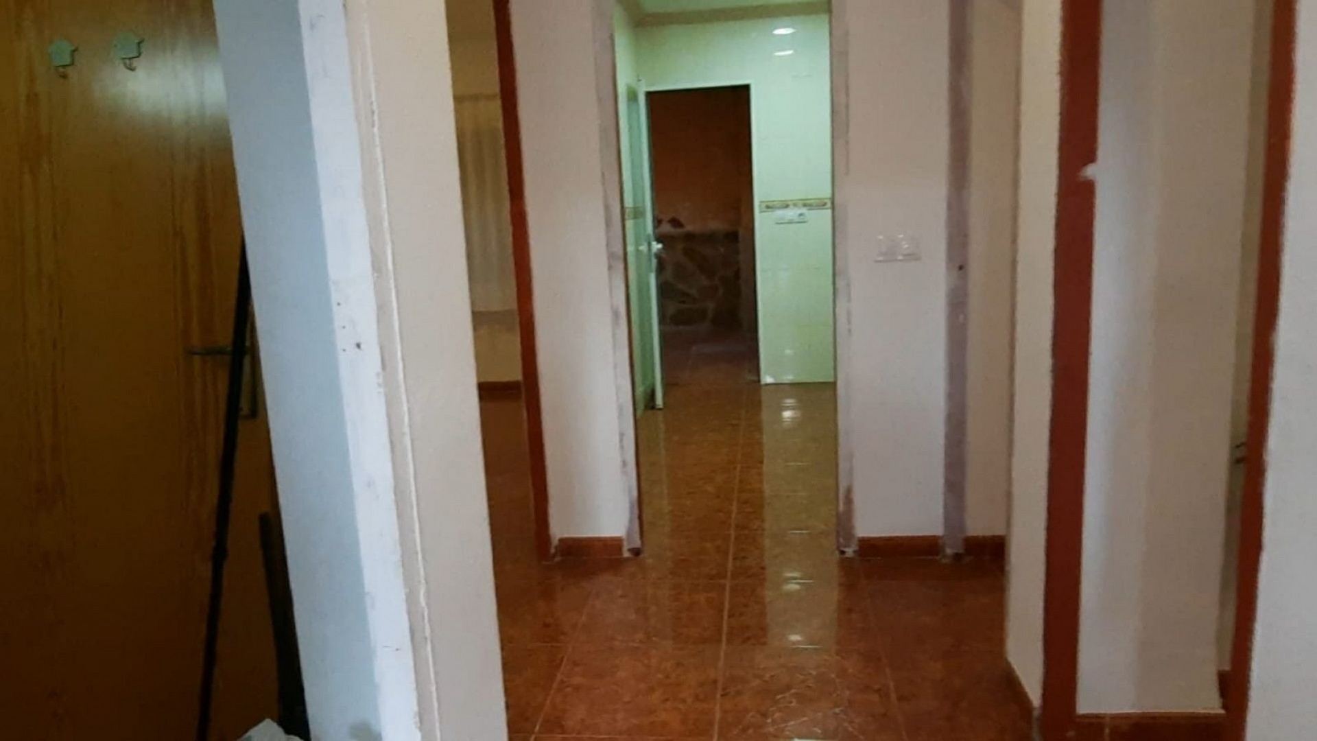 Återförsäljning - Radhus -
Salinas