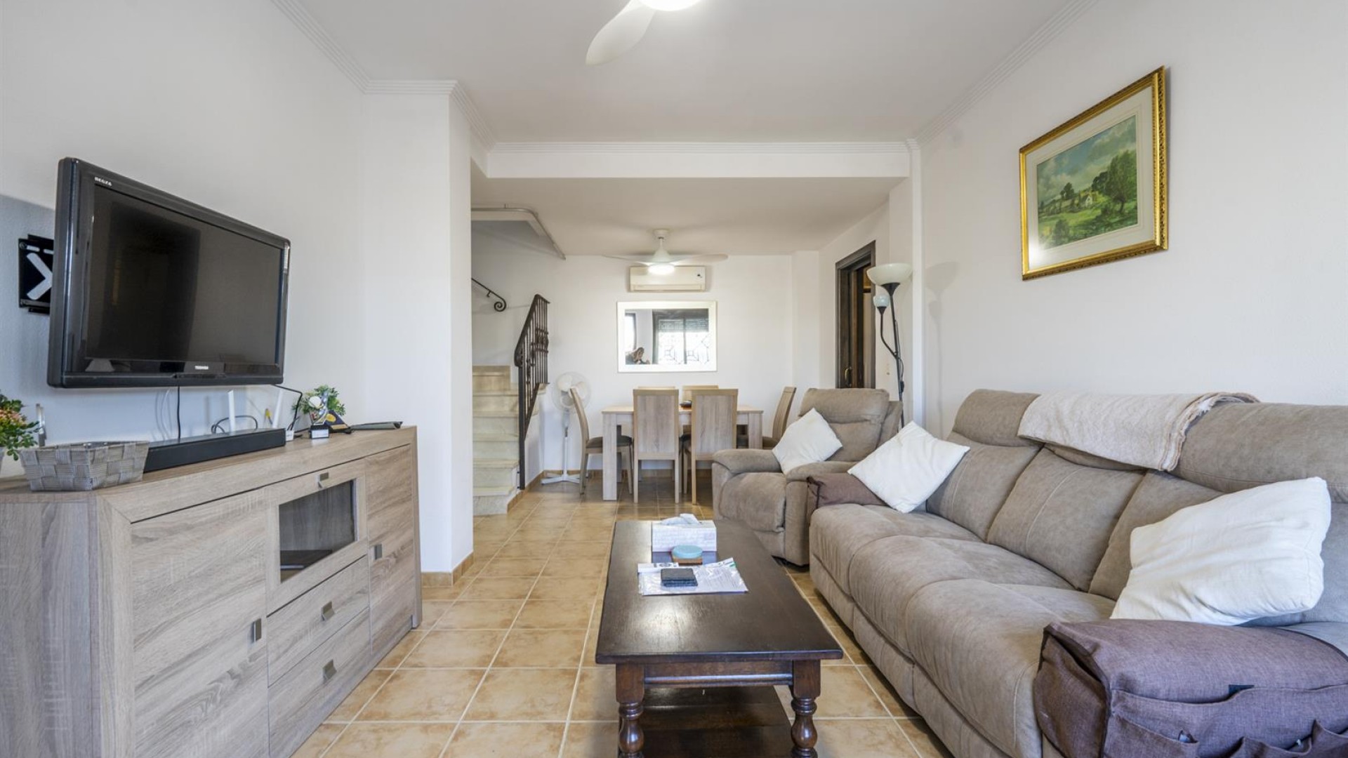 Återförsäljning - Radhus -
SAN CAYETANO