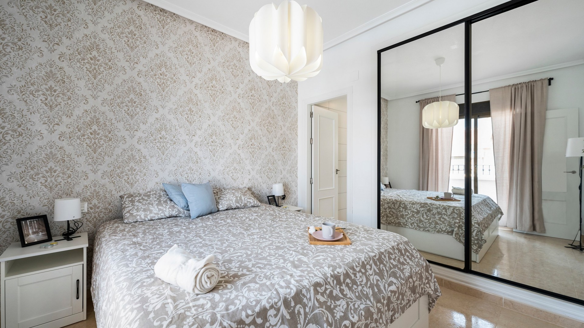 Återförsäljning - Radhus -
San Miguel de Salinas