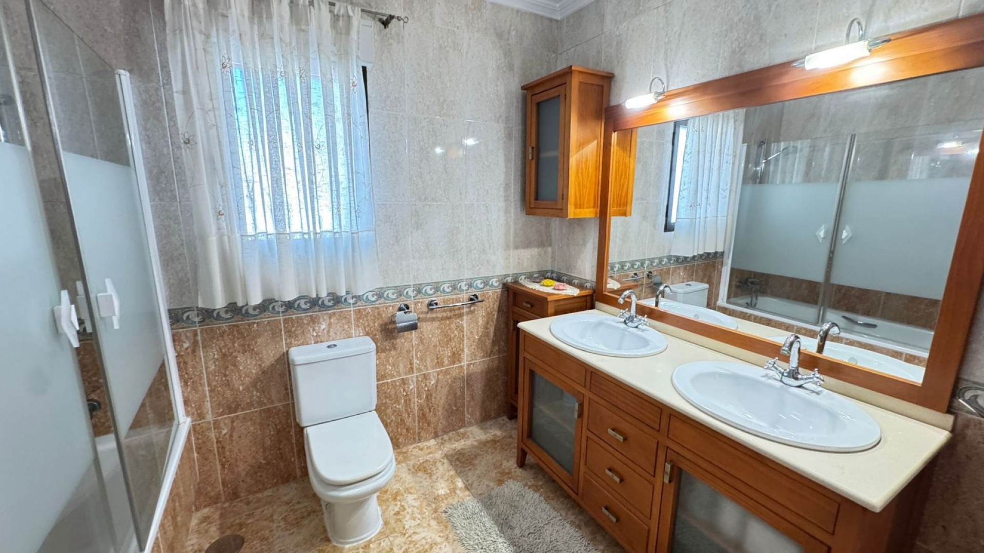 Återförsäljning - Radhus -
San Miguel de Salinas