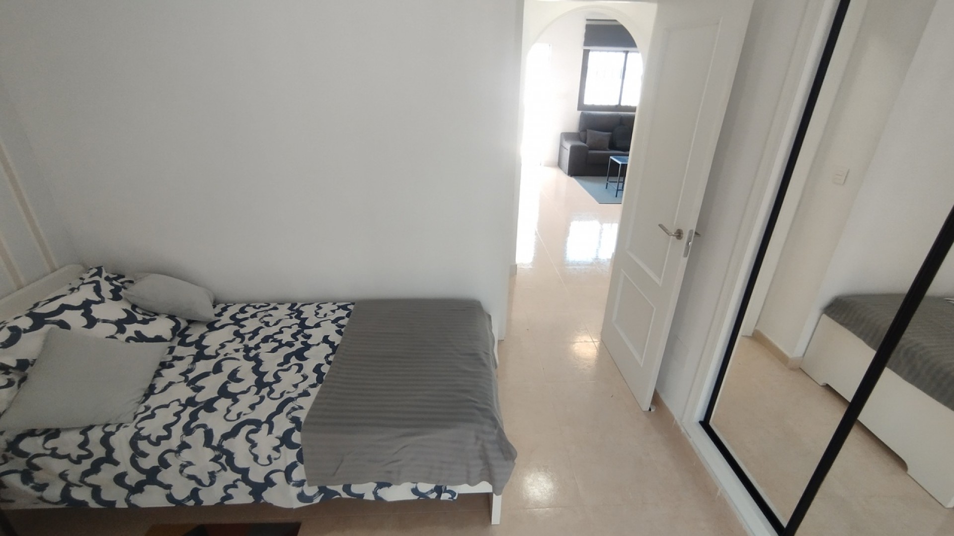 Återförsäljning - Radhus -
San Miguel de Salinas