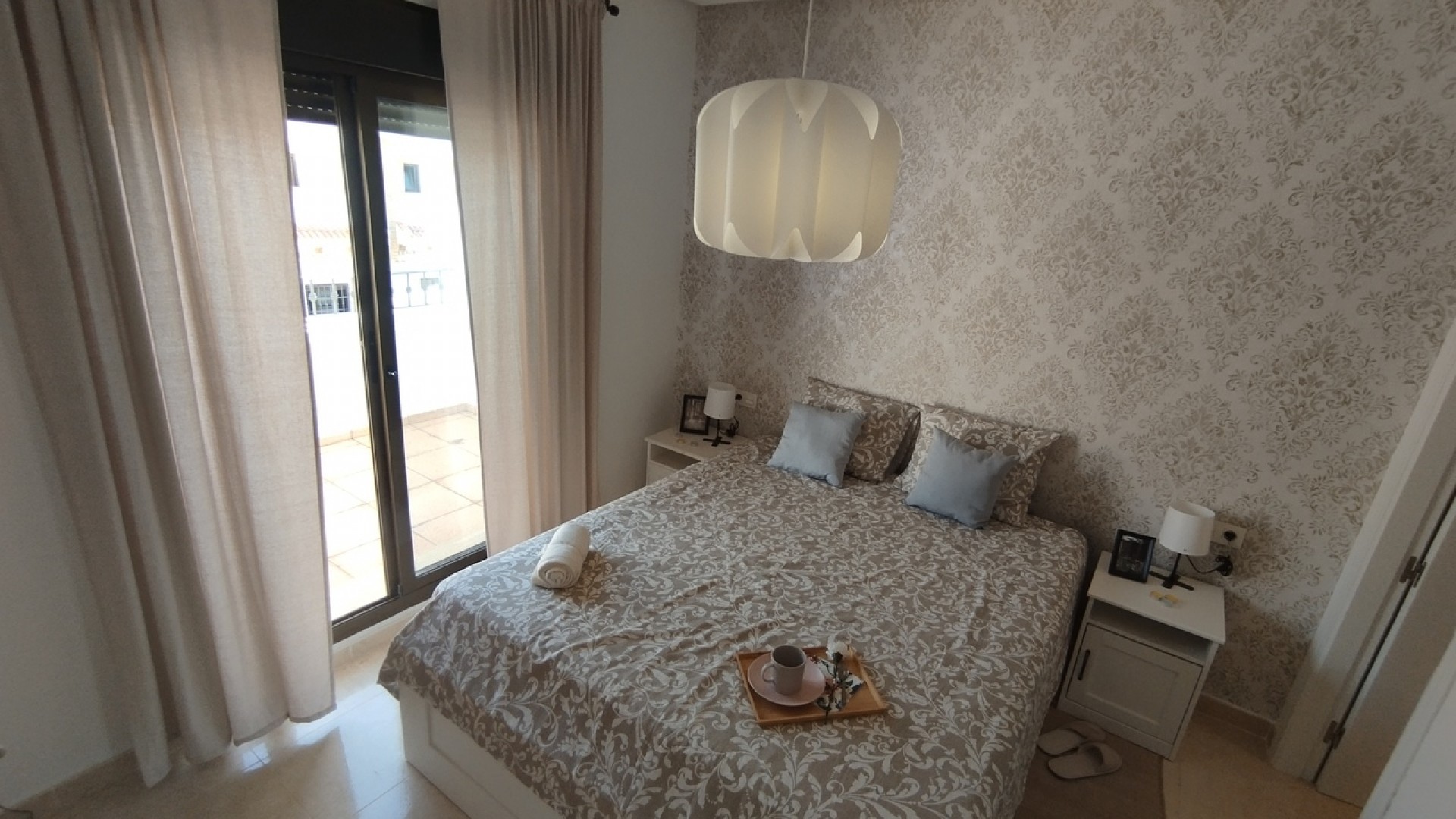 Återförsäljning - Radhus -
San Miguel de Salinas