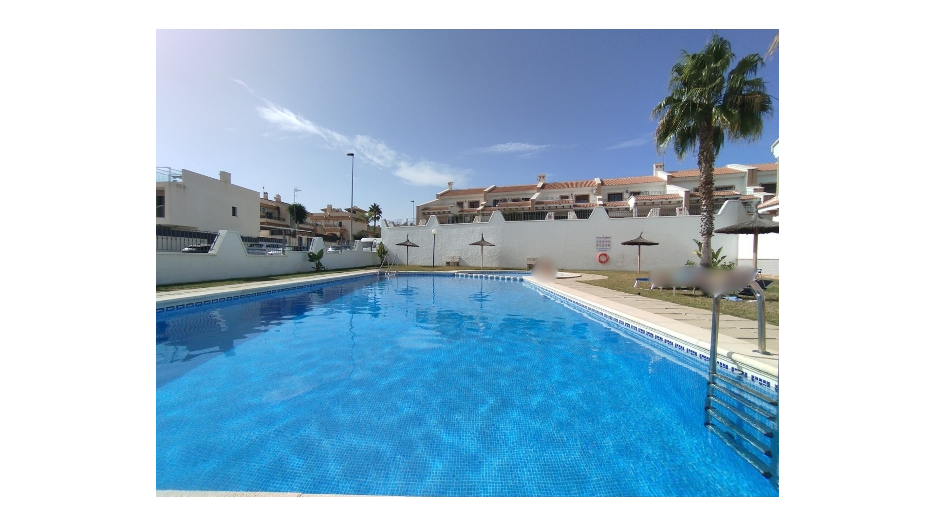 Återförsäljning - Radhus -
San Miguel de Salinas