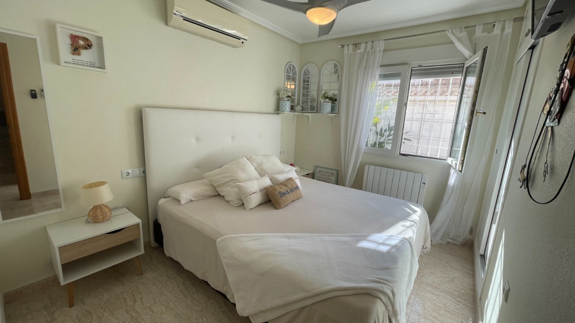 Återförsäljning - Radhus -
Torre de La Horadada - Torre De Horadada