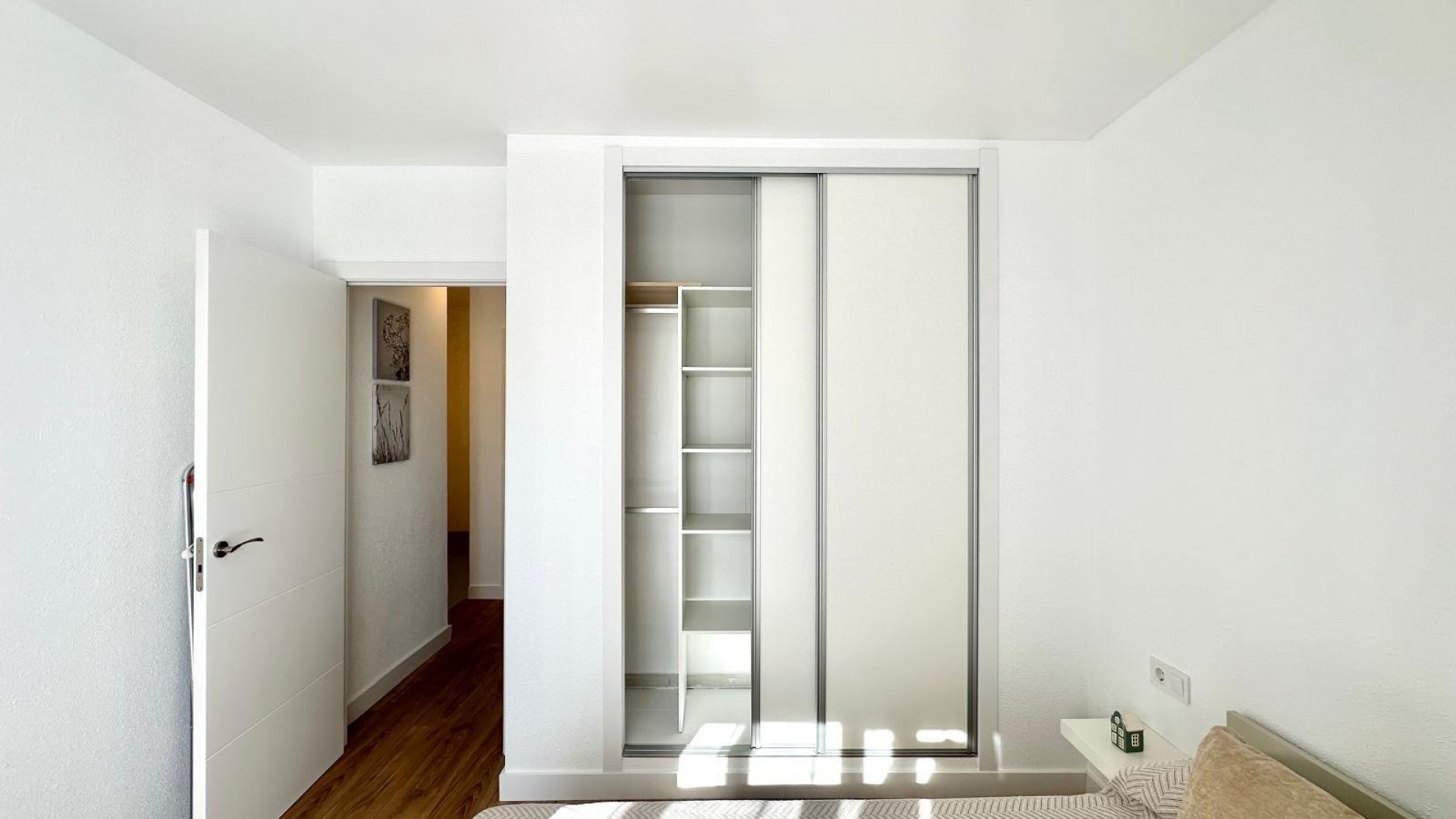 Återförsäljning - Radhus -
Torrevieja - Estacion de autobuses