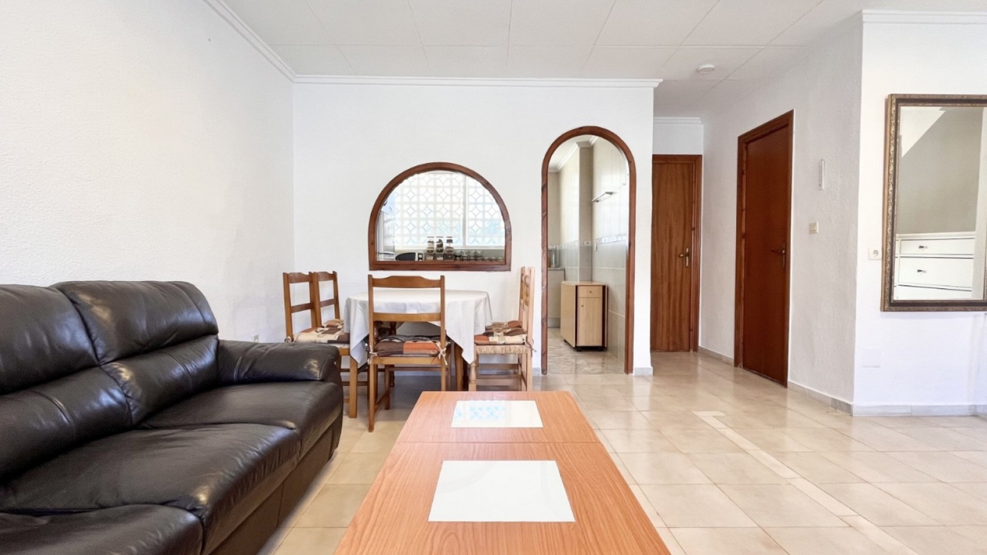 Återförsäljning - Radhus -
Torrevieja - La Siesta - El Salado -  Torreta