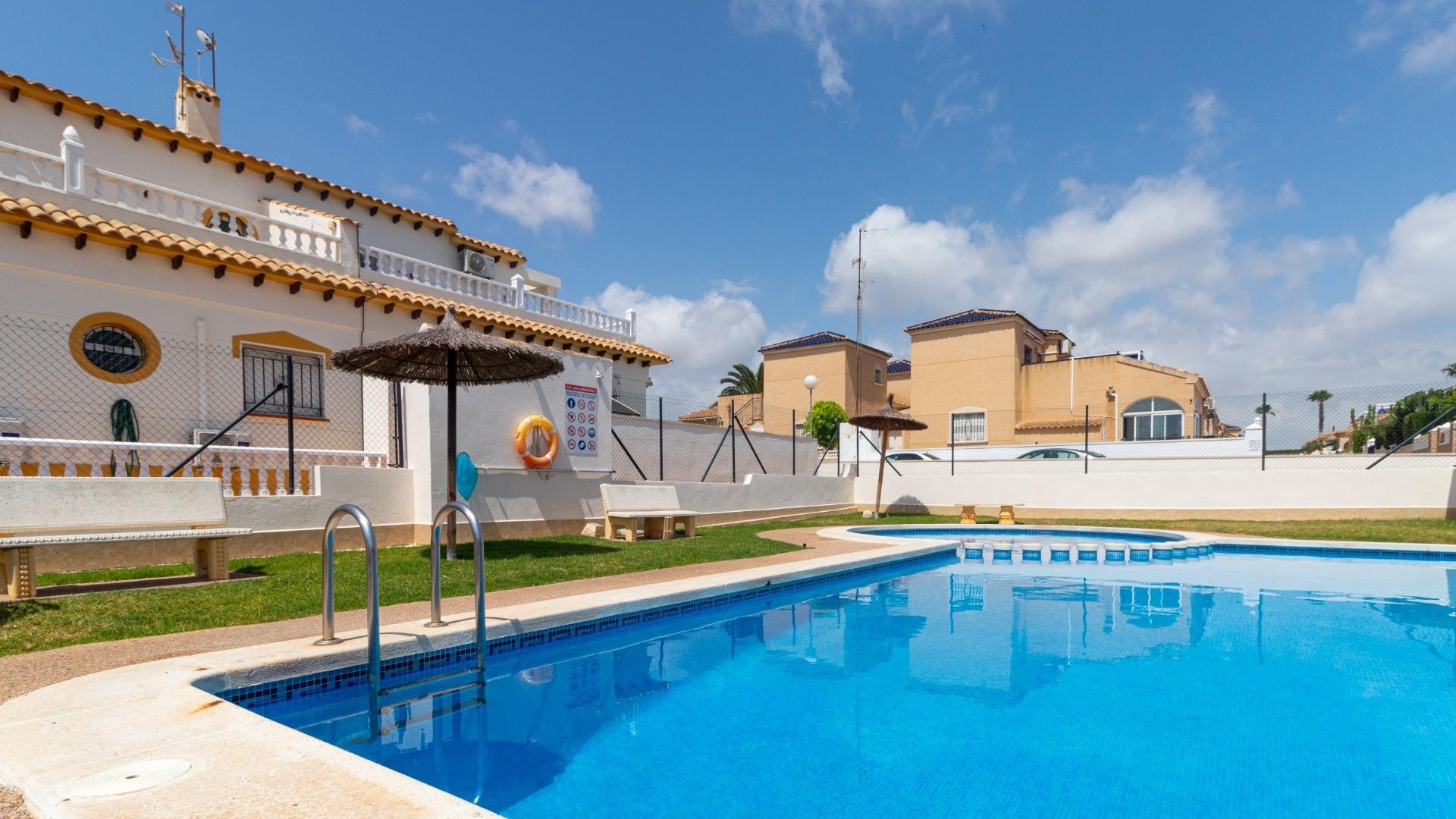 Återförsäljning - Radhus -
Torrevieja - Los altos