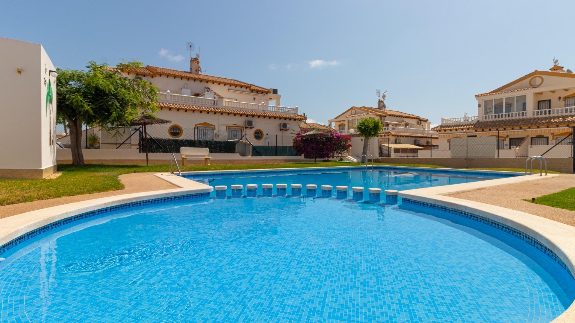 Återförsäljning - Radhus -
Torrevieja - Los altos