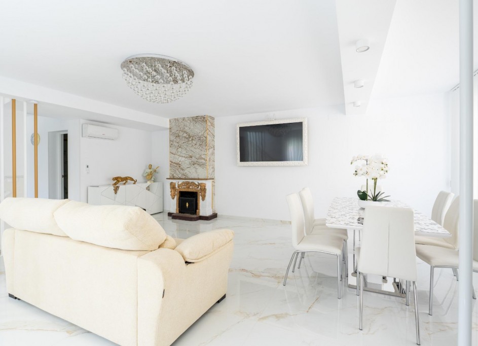 Återförsäljning - Radhus -
Torrevieja - Punta prima