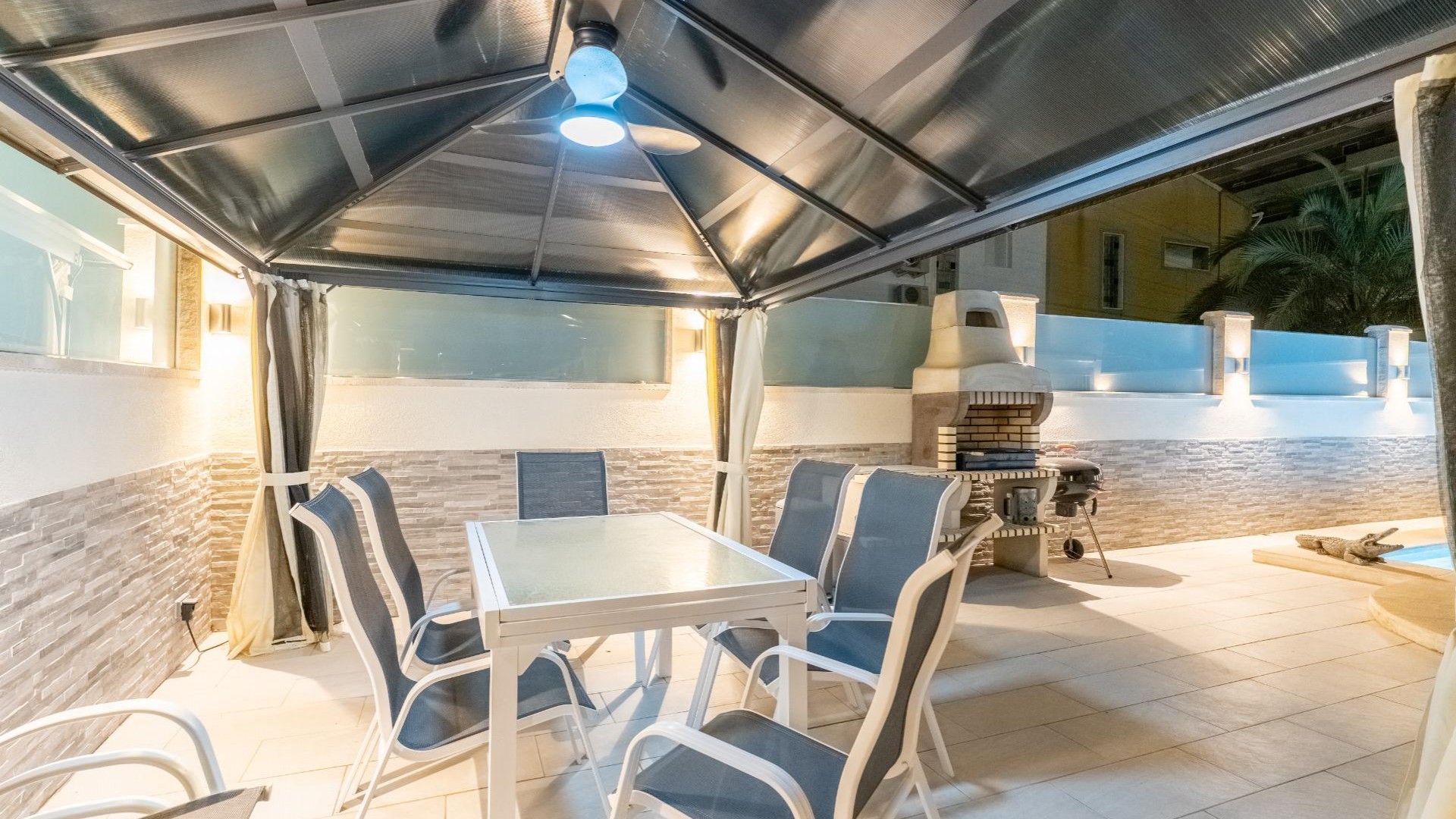 Återförsäljning - Radhus -
Torrevieja - Punta prima