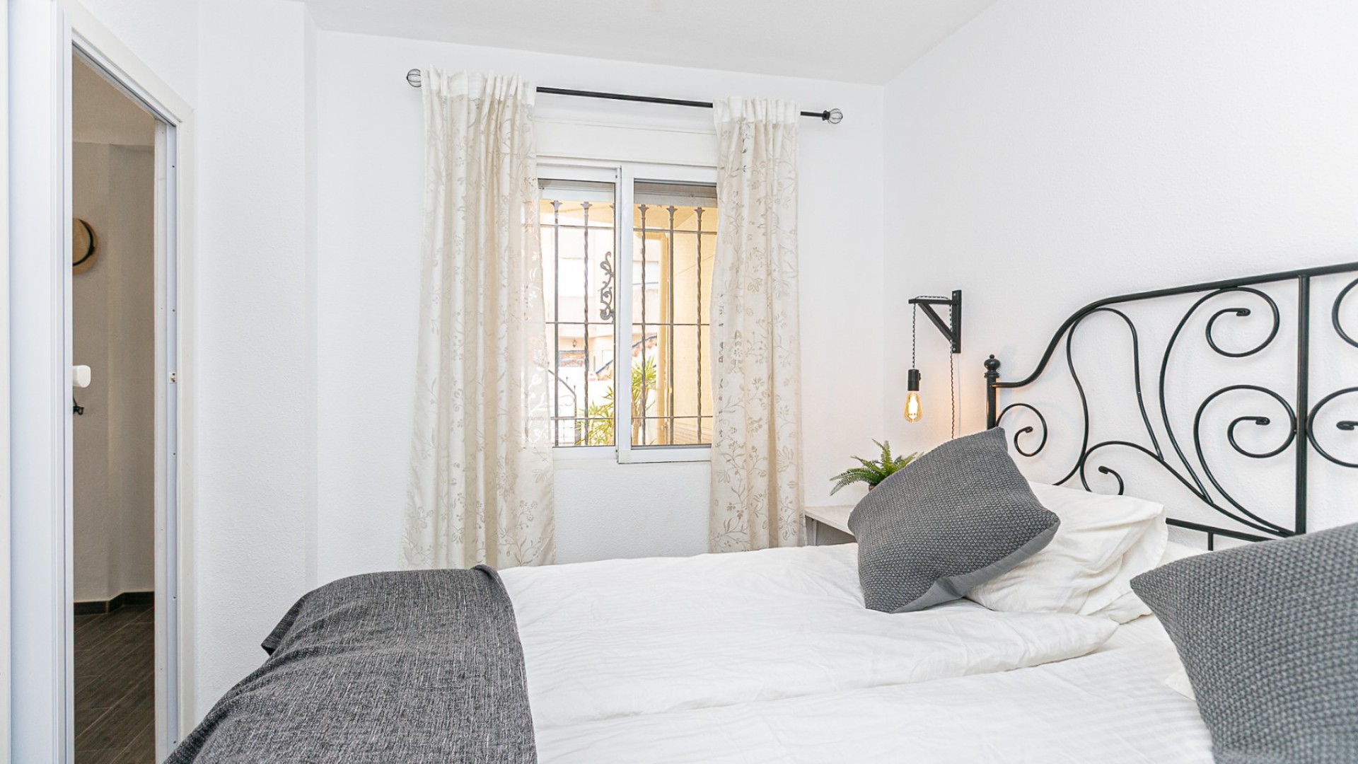 Återförsäljning - Radhus -
Torrevieja - Torretas