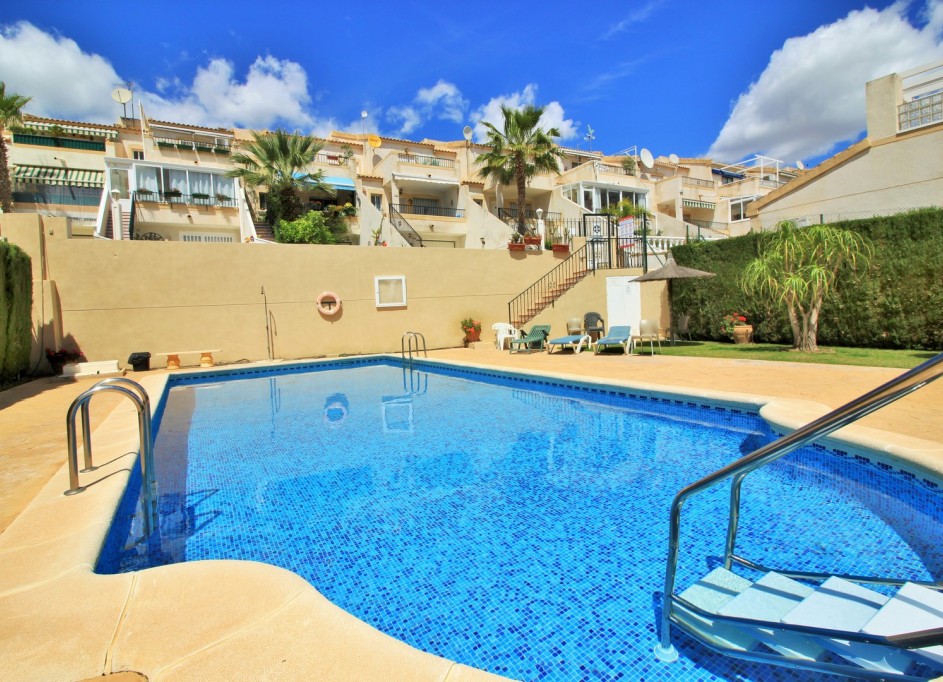 Återförsäljning - Radhus -
Villamartín