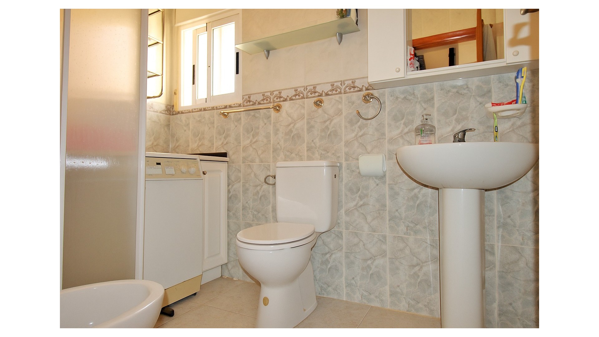 Återförsäljning - Radhus -
Villamartín