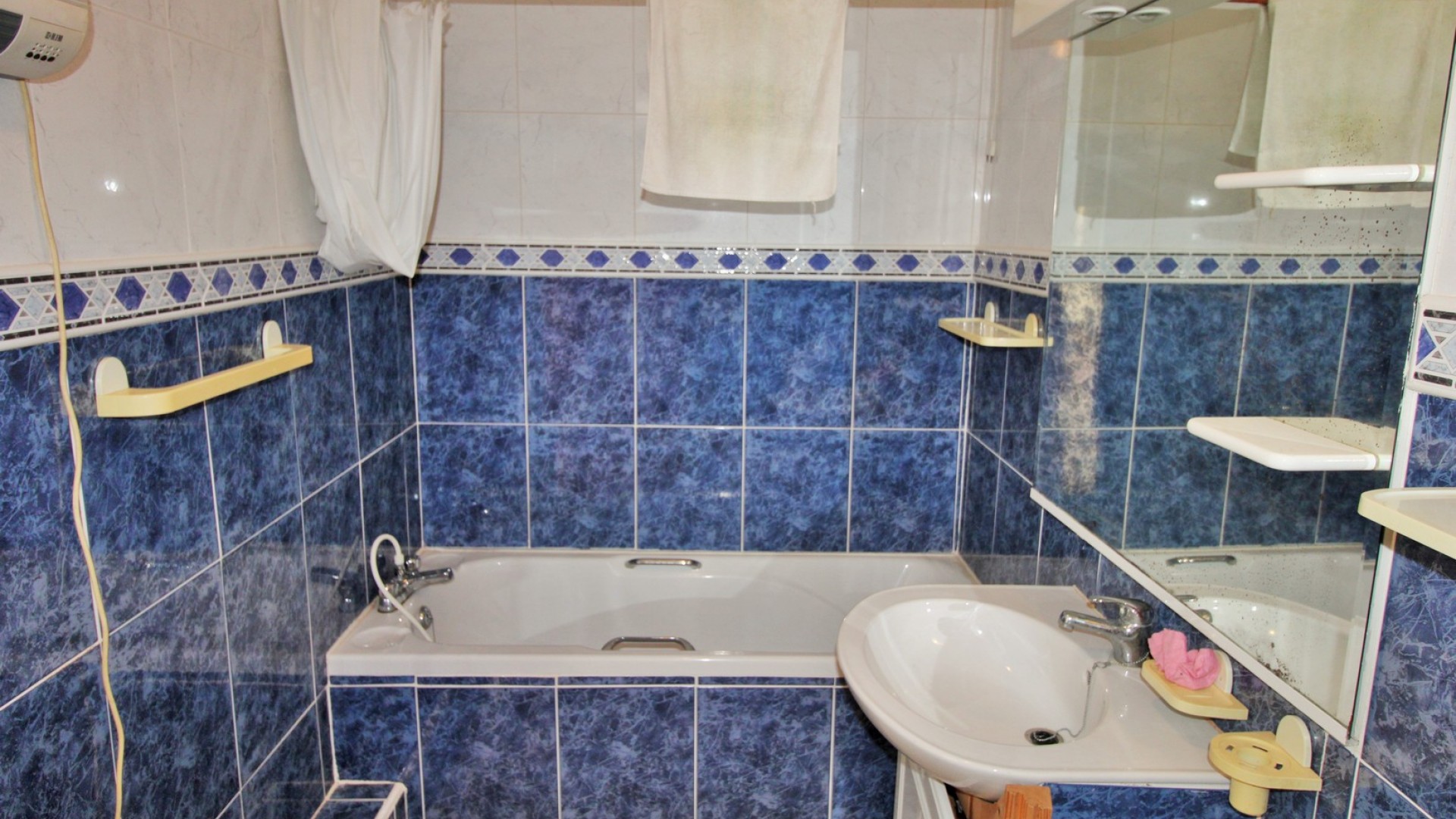 Återförsäljning - Radhus -
Villamartín