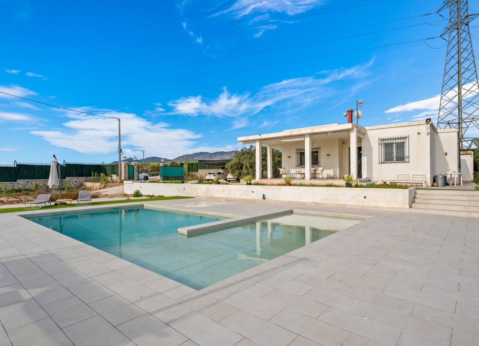 Återförsäljning - Villa -
Elche - Elche/Elx