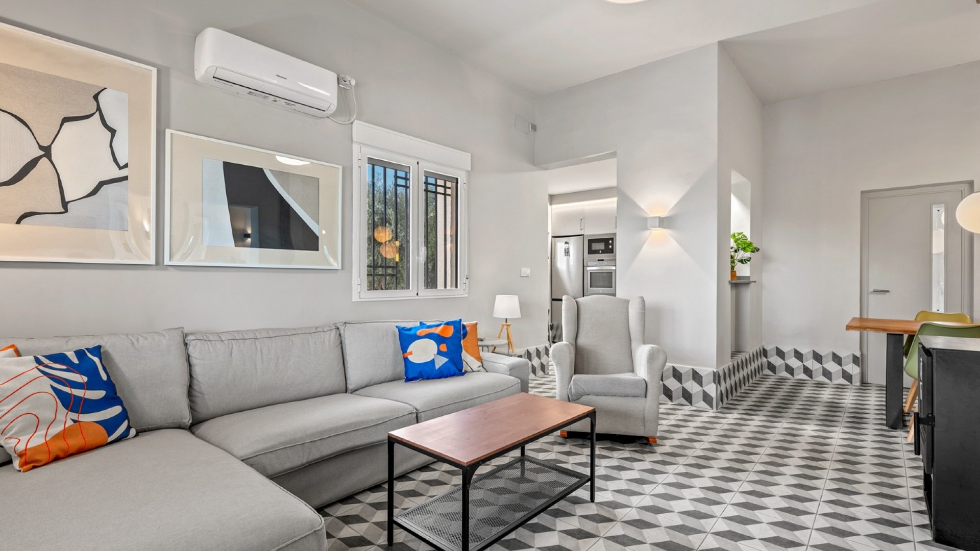 Återförsäljning - Villa -
Elche - Elche/Elx