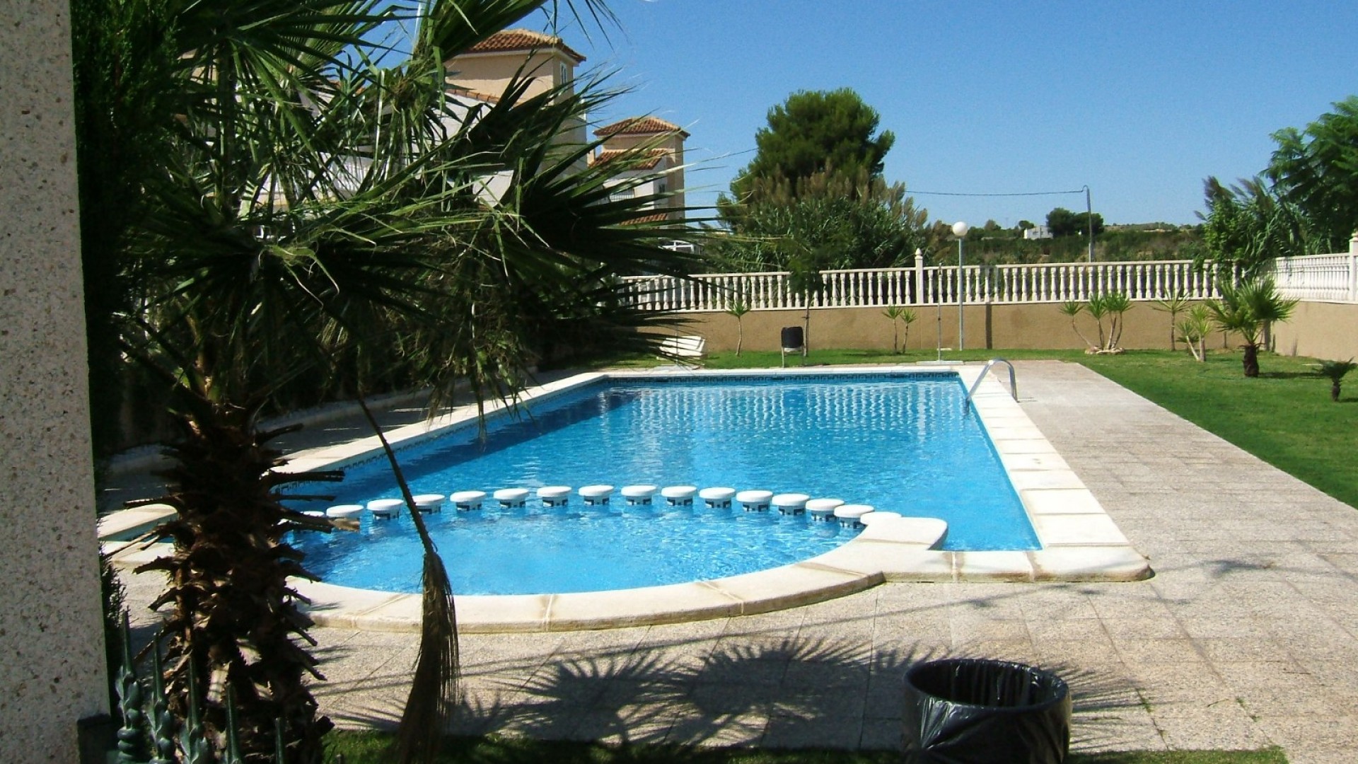 Återförsäljning - Villa i parhus -
Algorfa - Montebello