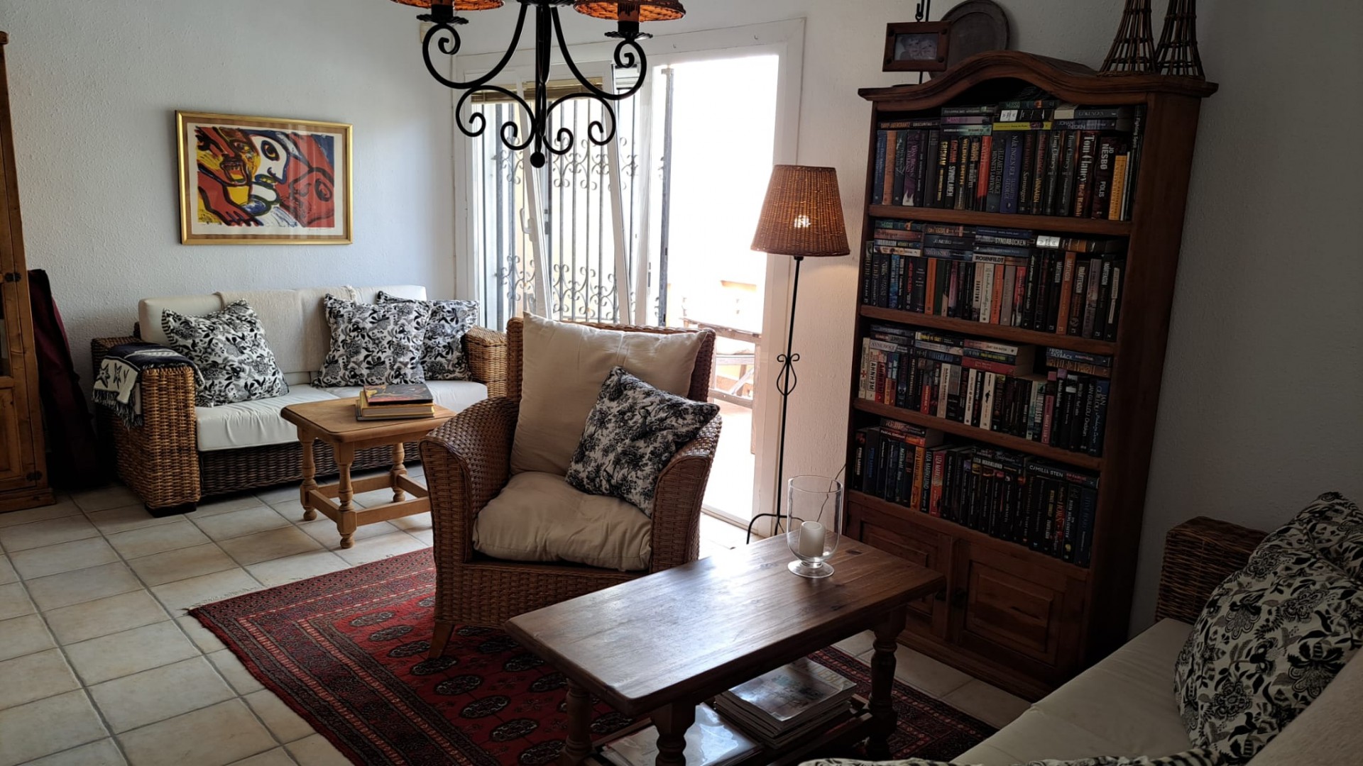 Återförsäljning - Villa i parhus -
La Mata