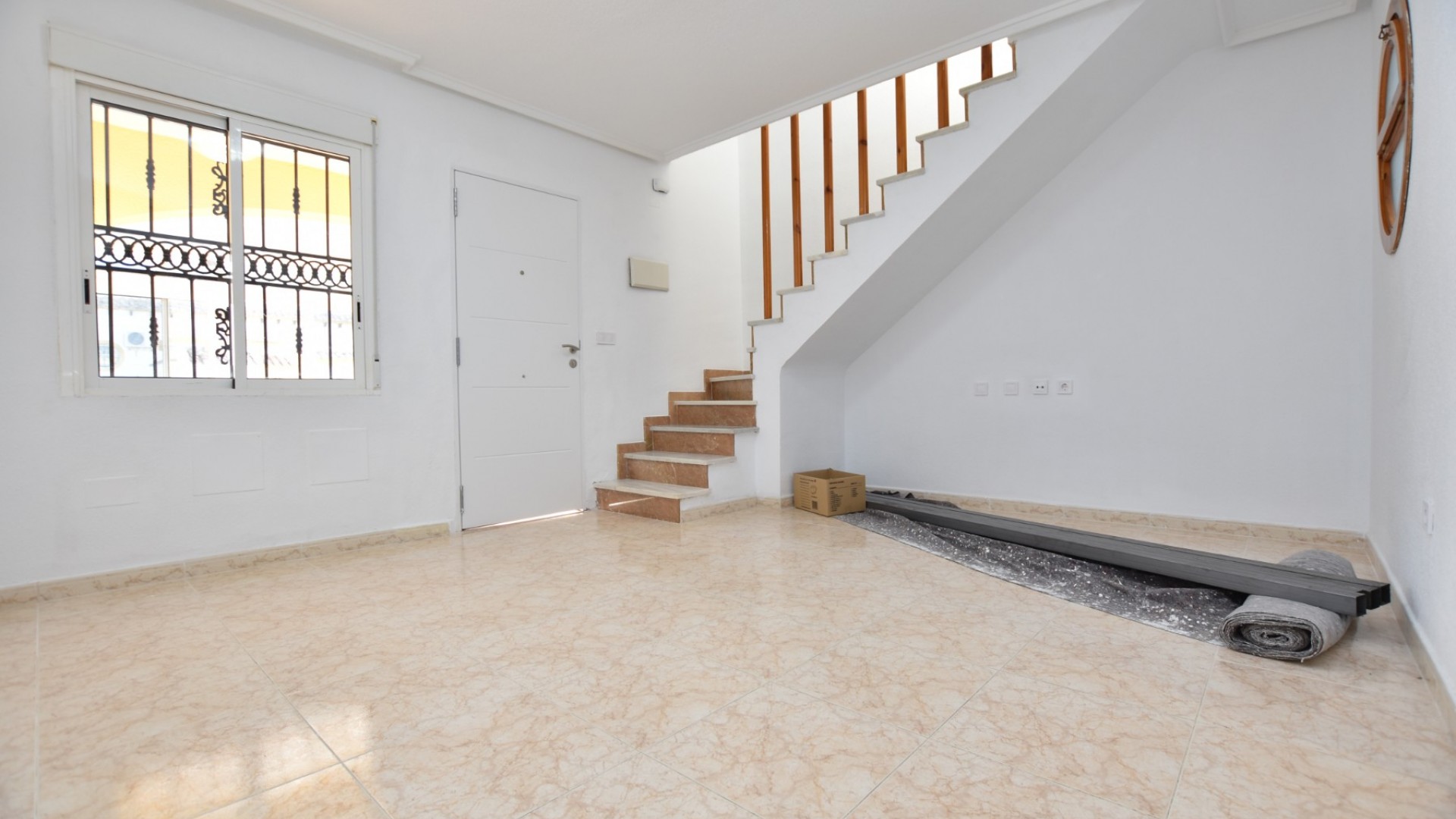 Återförsäljning - Villa i parhus -
Orihuela Costa - Punta Prima