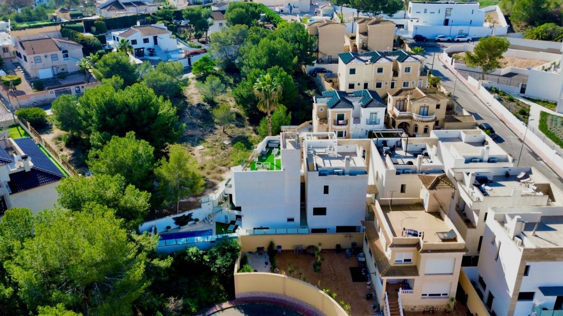 Återförsäljning - Villa i parhus -
Orihuela Costa - Villamartín