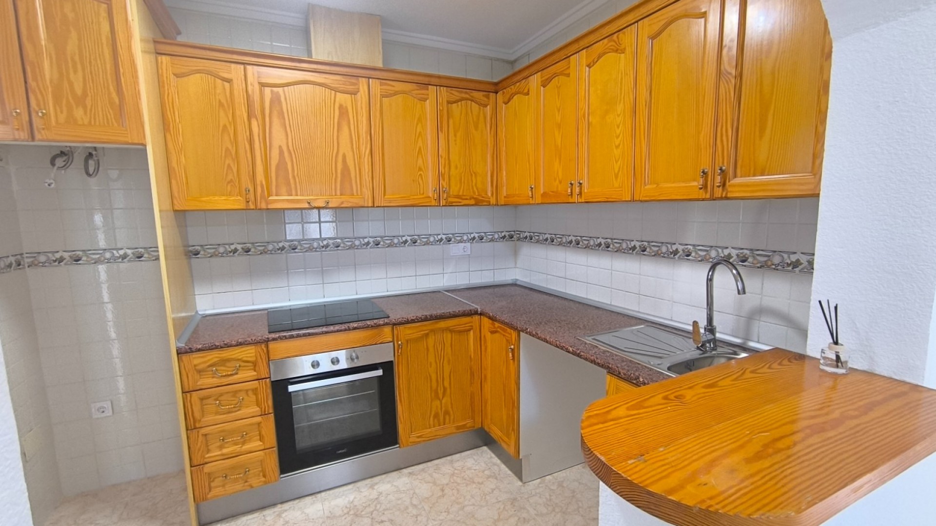 Återförsäljning - Villa i parhus -
Orihuela Costa