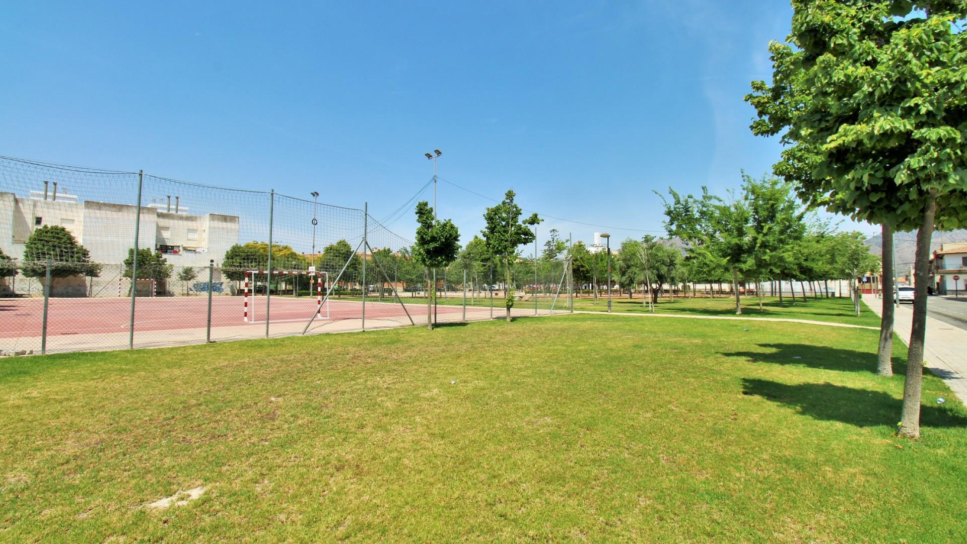 Återförsäljning - Villa i parhus -
Orihuela - Los Desamparados