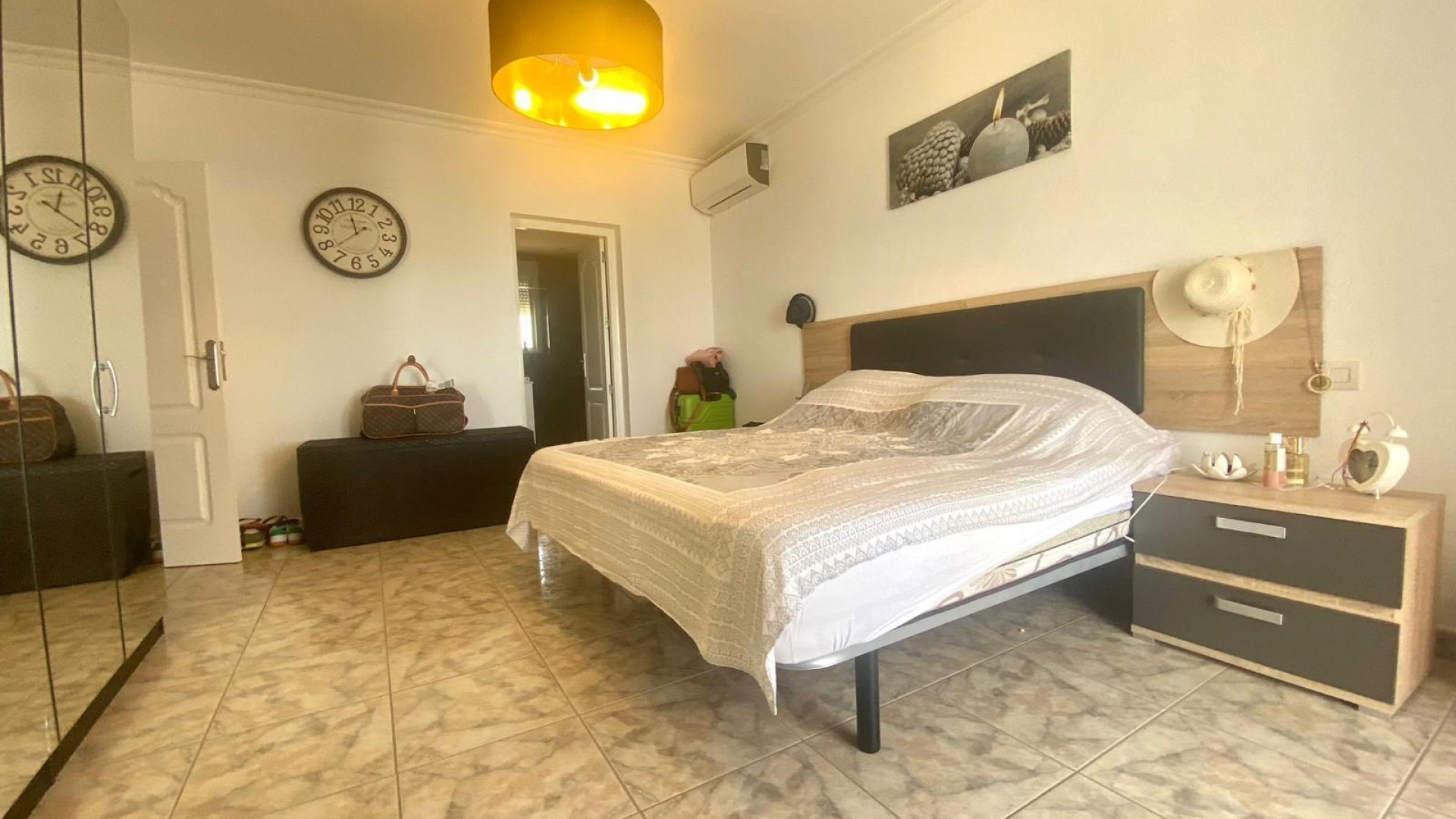 Återförsäljning - Villa i parhus -
San Miguel de Salinas - BLUE LAGOON