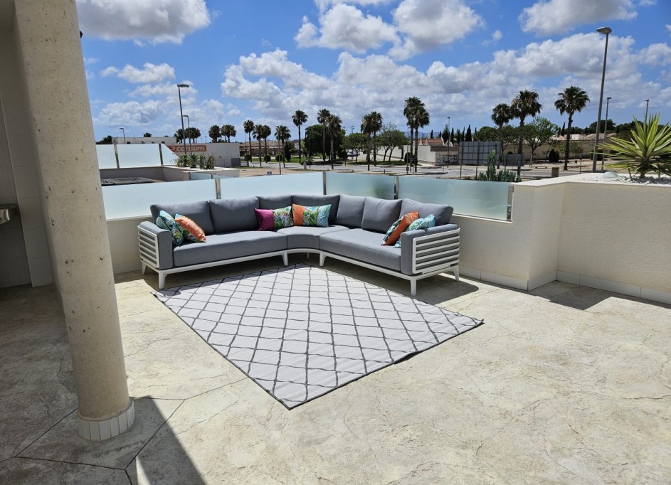 Återförsäljning - Villa i parhus -
Torre Pacheco