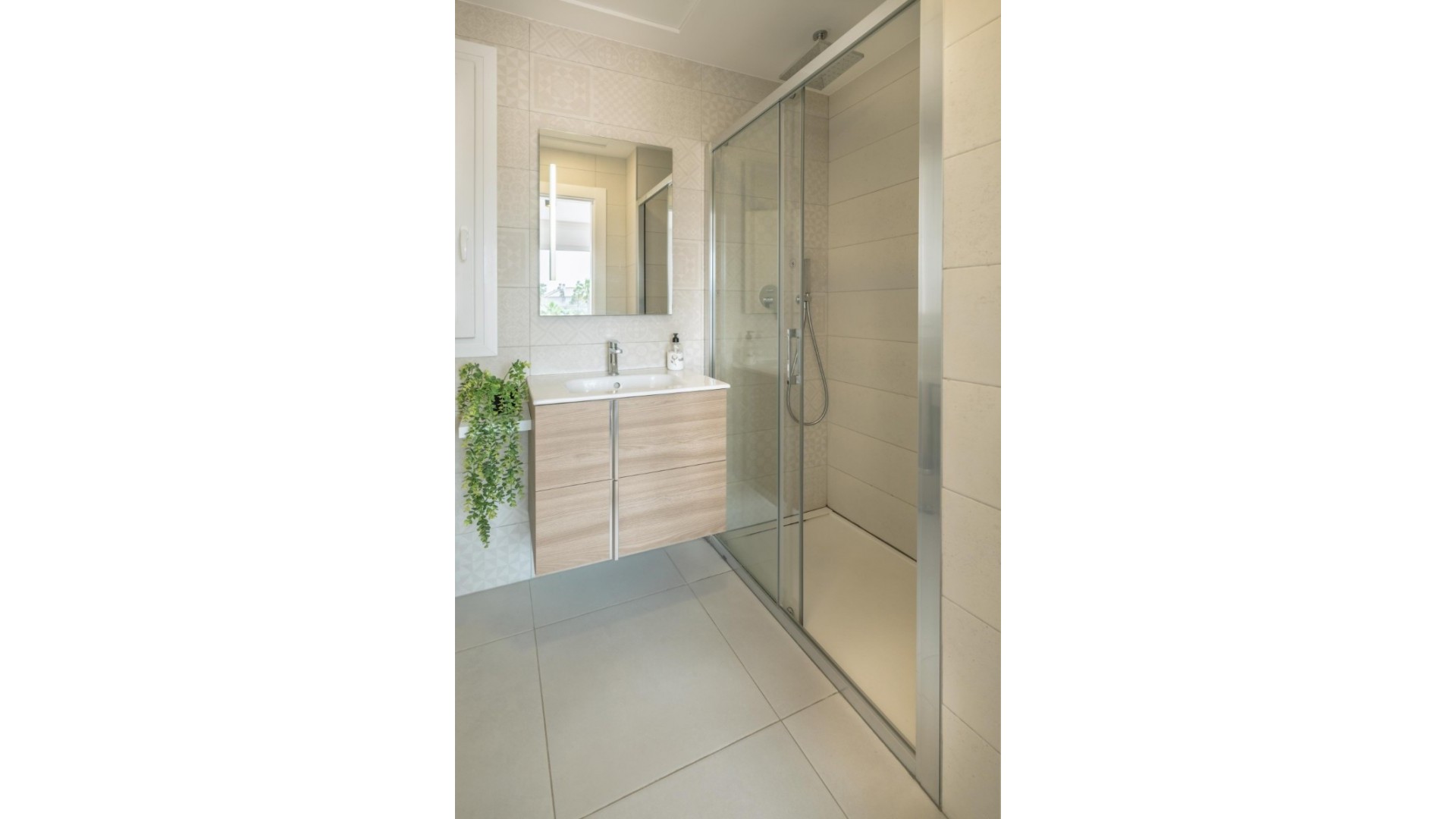 Återförsäljning - Villa i parhus -
Torrevieja - Aguas Nuevas