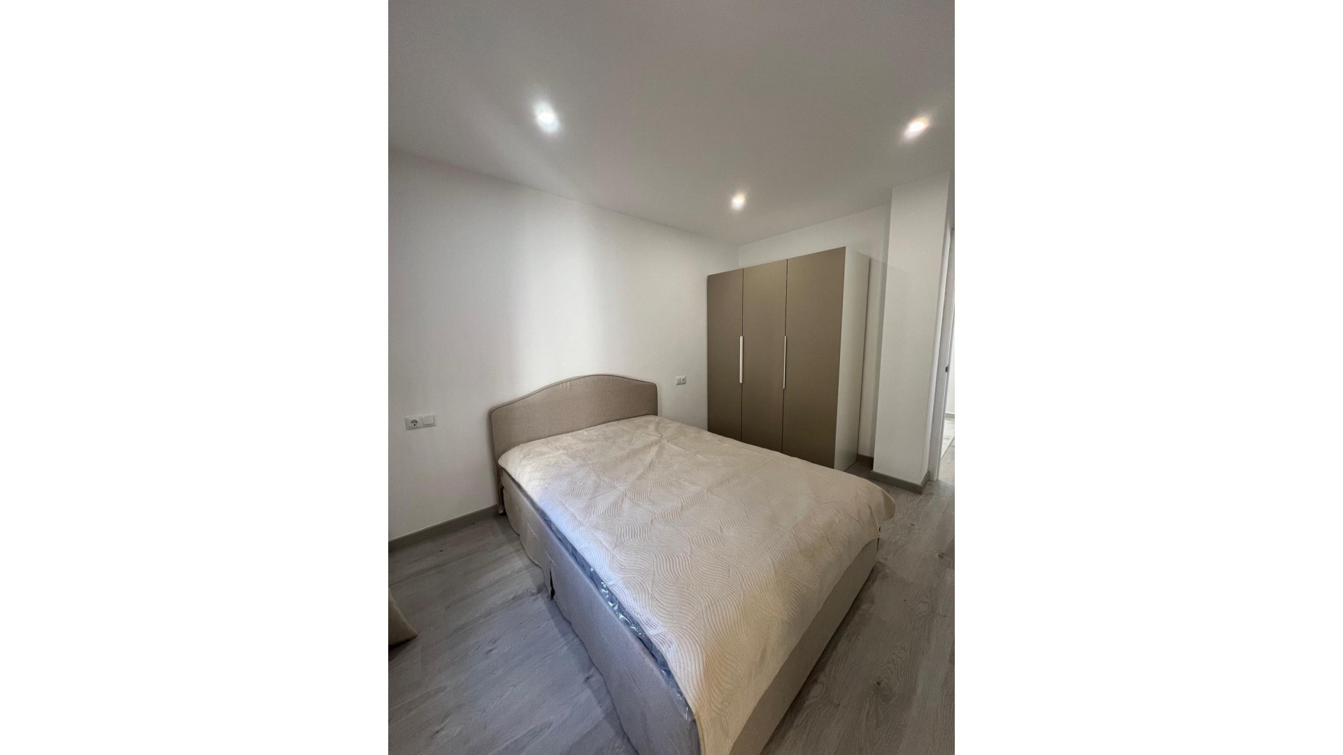 Återförsäljning - Villa i parhus -
Torrevieja - Torreblanca