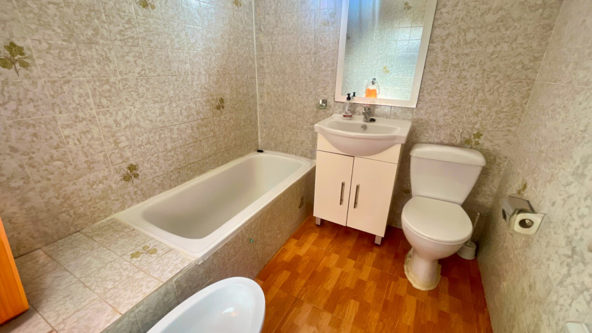 Återförsäljning - Villa i parhus -
Torrevieja