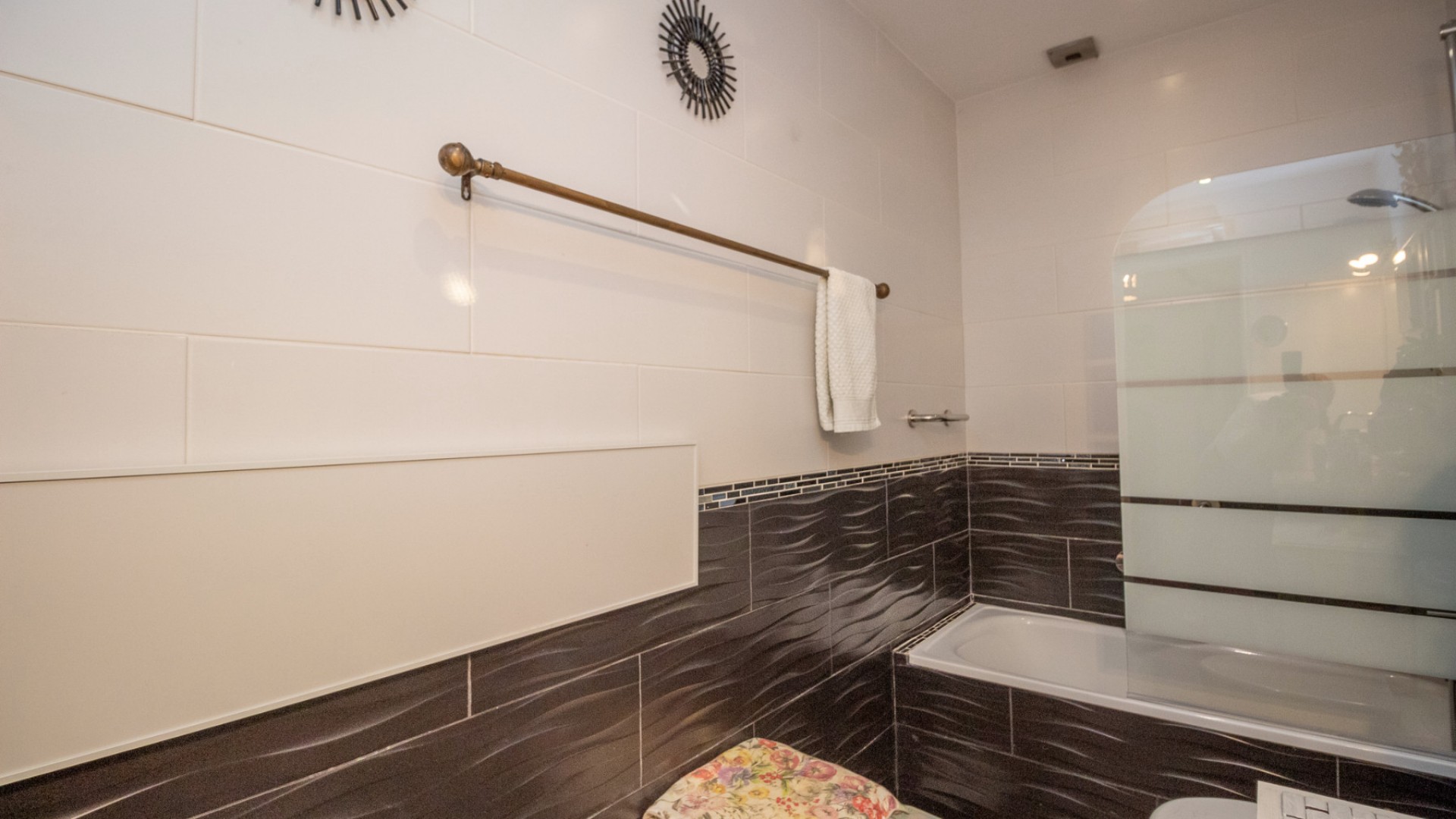 Återförsäljning - Villa i parhus -
Villamartín - Fortuna