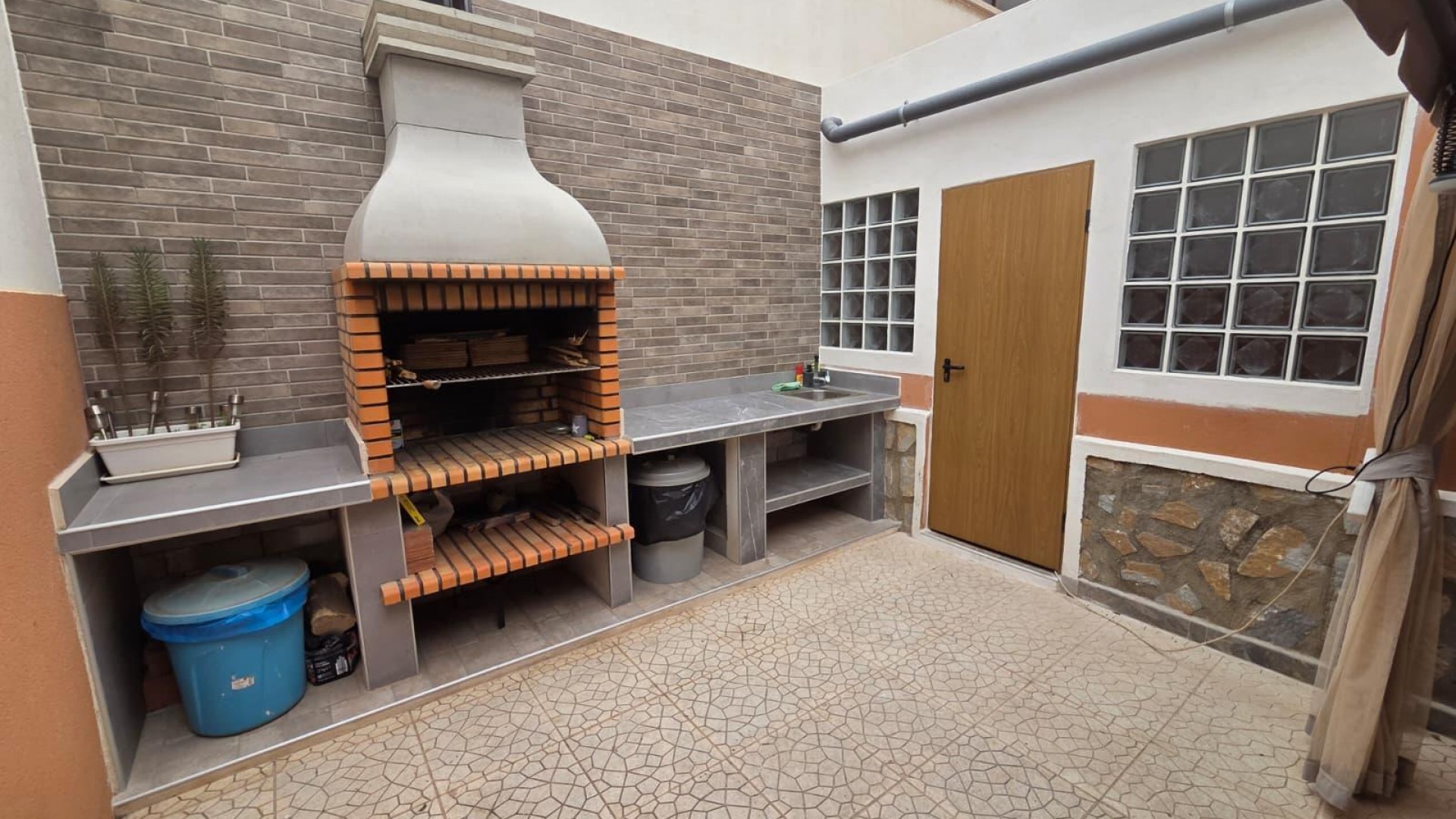 Återförsäljning - Villa -
Torrevieja - CIUDAD QUESADA