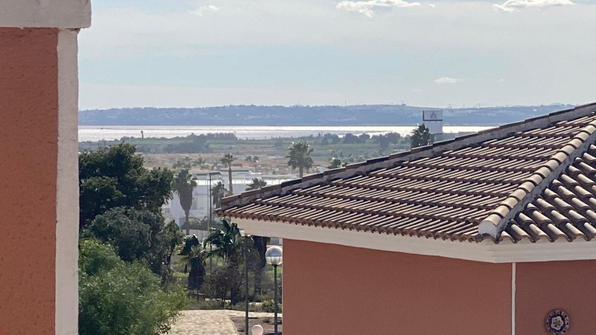 Återförsäljning - Villa -
Torrevieja - CIUDAD QUESADA