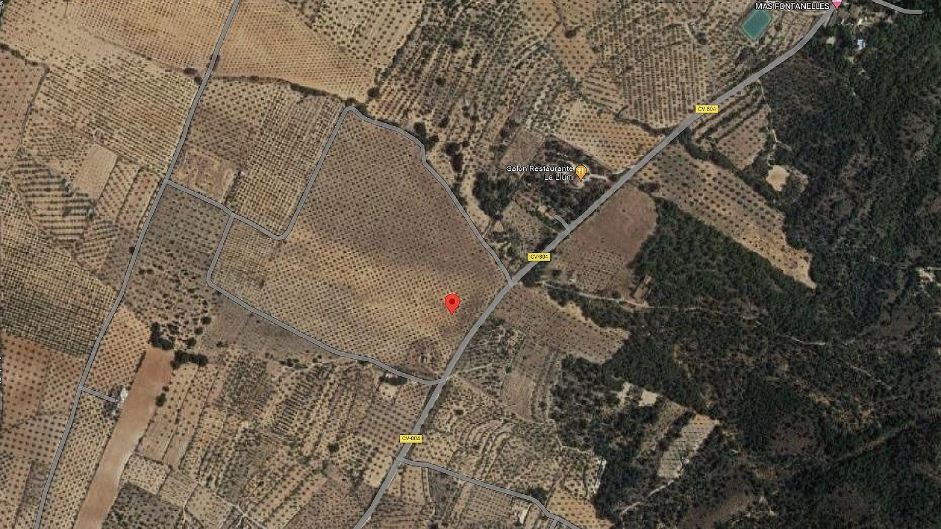 Återförsäljning - Vomt Mark -
Biar