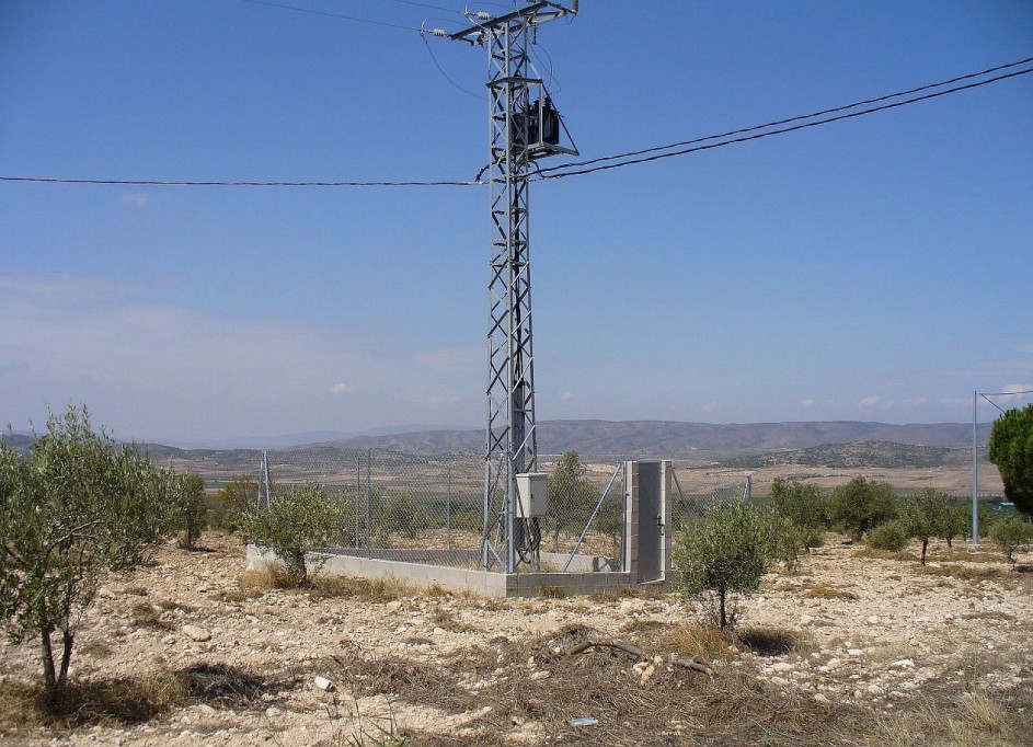 Återförsäljning - Vomt Mark -
Biar