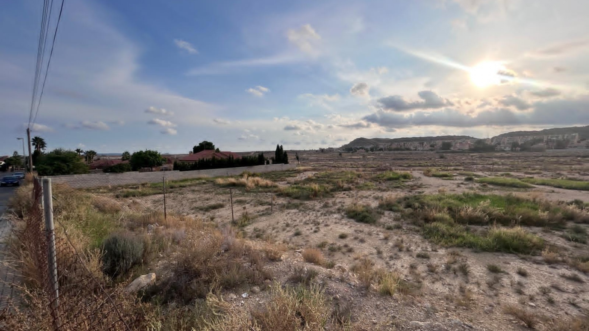 Återförsäljning - Vomt Mark -
Mutxamel - mutxamel