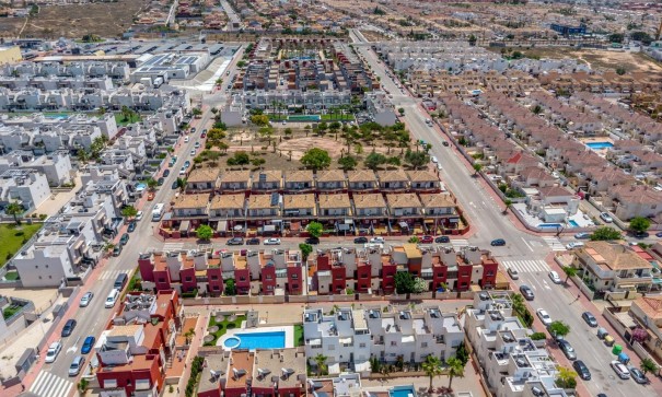 Casa adosada / Casa adosada - Venta - Torrevieja - Aguas Nuevas