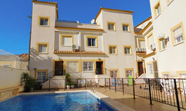 Casa de pueblo - Alquiler a largo plazo - Torremendo - Torremendo